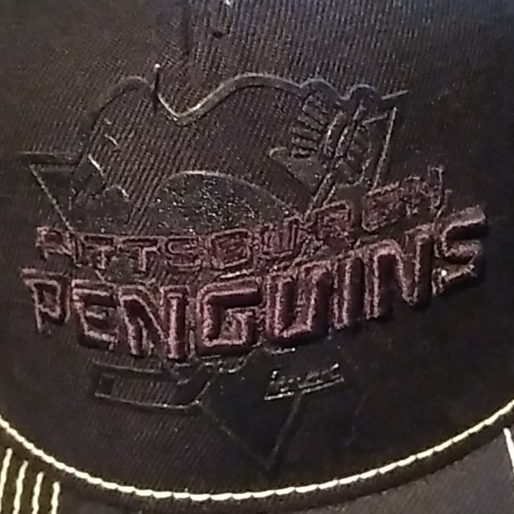 NHL CAP - Picture 4 of 4